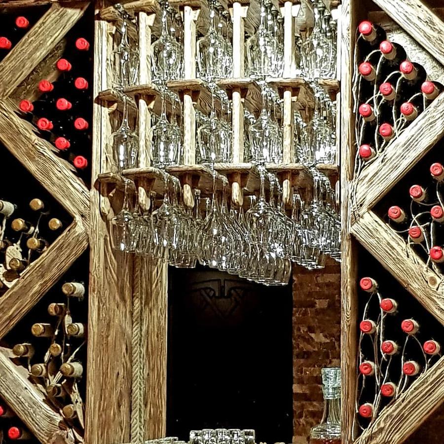 Hotel Guglux &Wine Cellar Telavi Exteriör bild