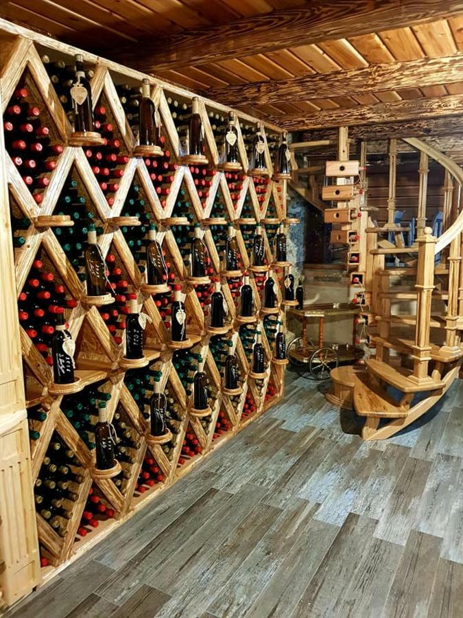 Hotel Guglux &Wine Cellar Telavi Exteriör bild